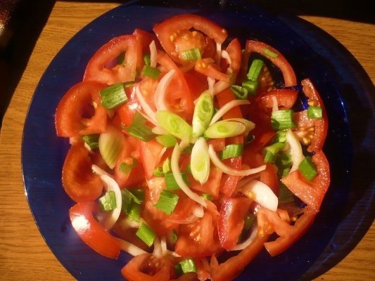 Salata de rosii cu ardei copt