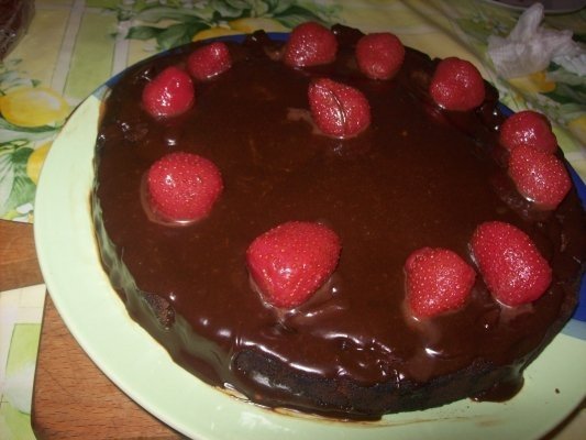 Tort de ciocolata