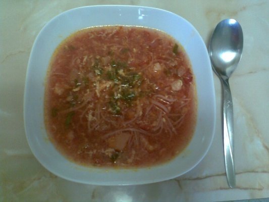 CIORBA DE VARA CU SFECLA ROSIE