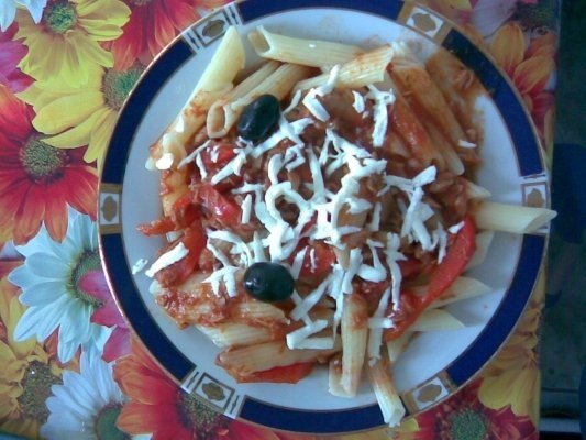 Penne cu ton