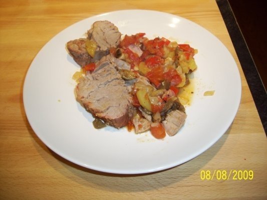 MUSCHIULET DE PORC CU LEGUME LA CUPTOR