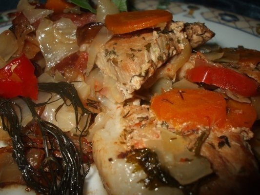 Varza dulce cu pulpa de porc la cuptor