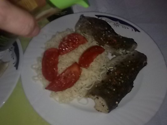 Pastrav la cuptor cu taitei chinezesti