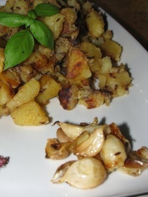 Cartofi prajiti cu usturoi