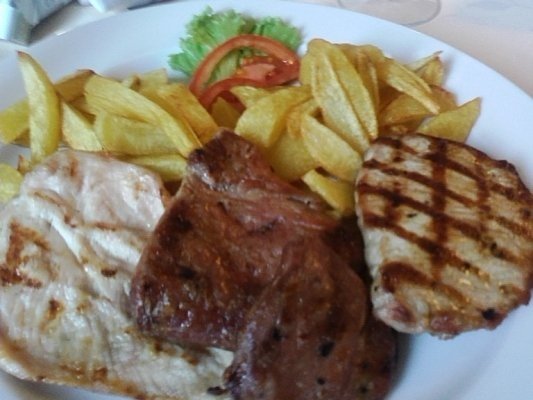 MENIU DIN CARNE PE GRILL (pentru 2 persoane)