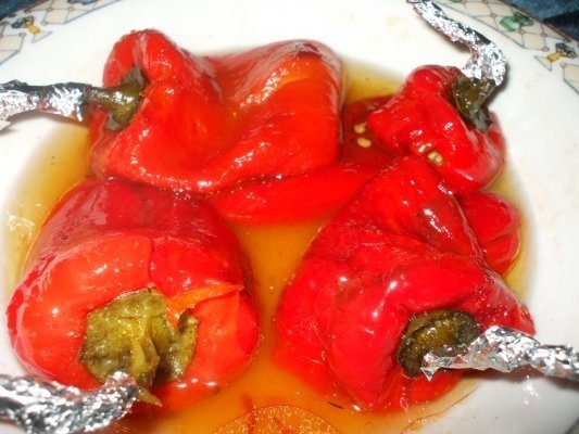 Salata de ardei prajiti