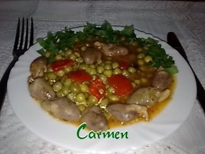 Inimioare de pui cu mazare