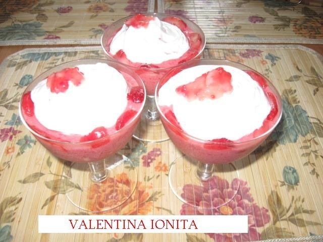 Inghetata rapida de capsune  la Robochef