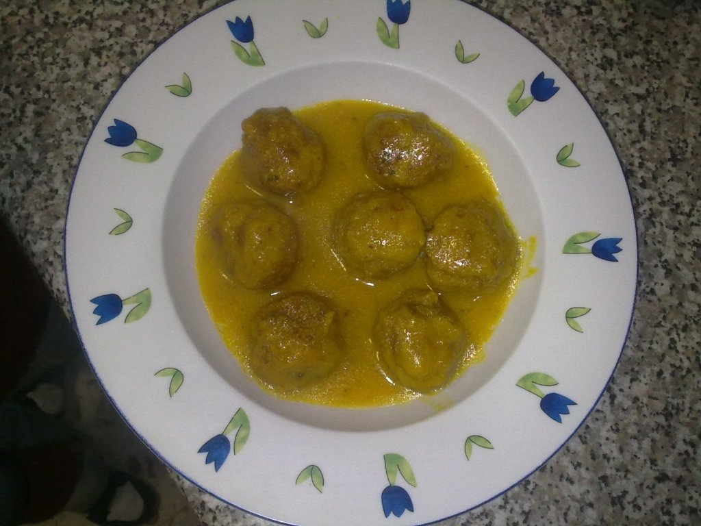 perisoare in sos de migdale