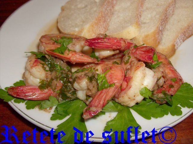 Creveti cu usturoi