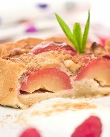 Tarta de prune ( pentru 2 persoane)