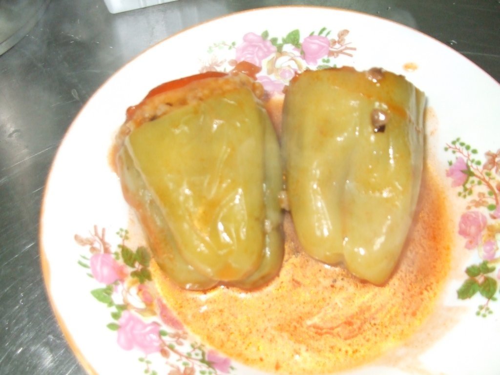 Ardei umpluti cu orez