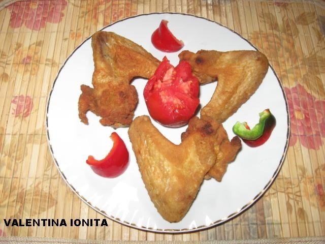 Aripi de pui fripte si crocante