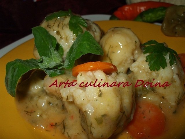 Conopida natur cu sos bechamel