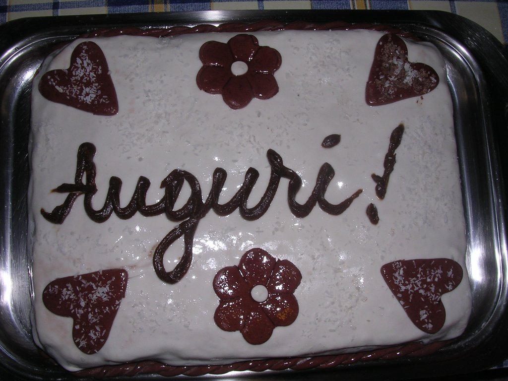 Tort cu crema de cafea