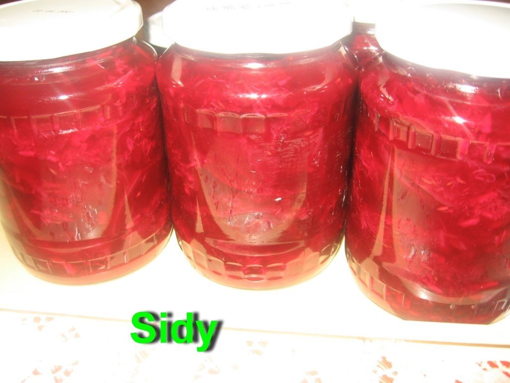 Salata de sfecla rosie