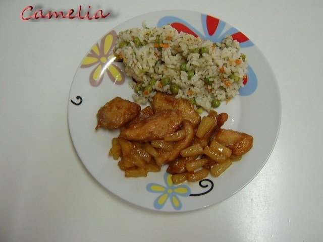 Pui cu ananas si Rizi-bizi