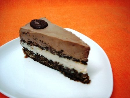 Tort cu două creme de ciocolată