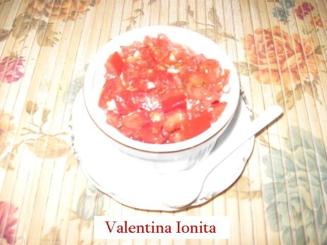 Sos de rosii cu busuioc