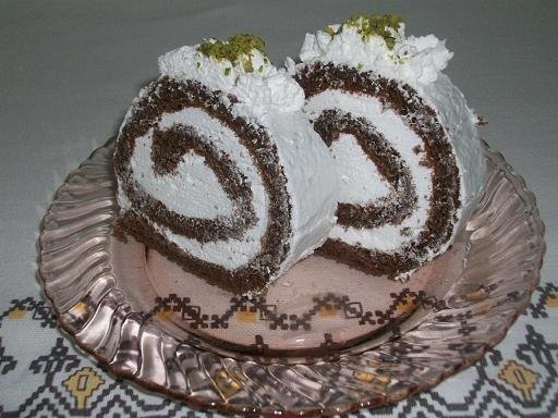 Rulada de cacao cu frisca