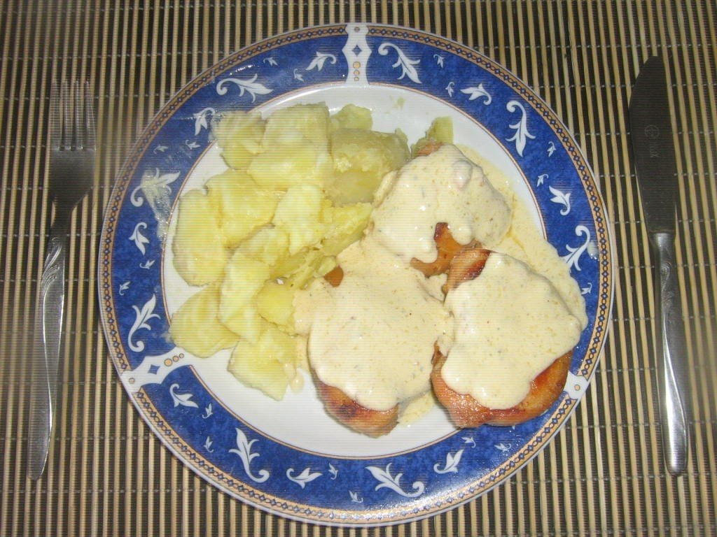 piept de pui cu sos de usturoi