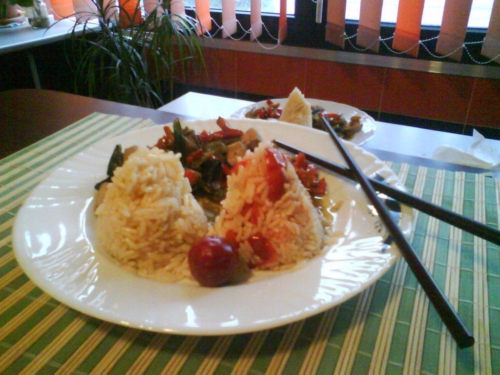 pui cu legume si sos de soia