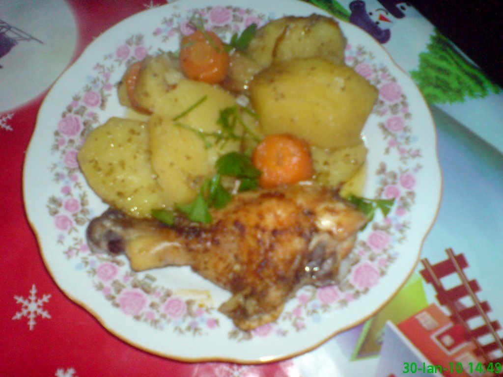 cartofi cu carne la cuptor