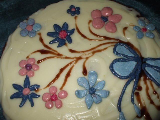 Tort de ciocolata cu blat de caise