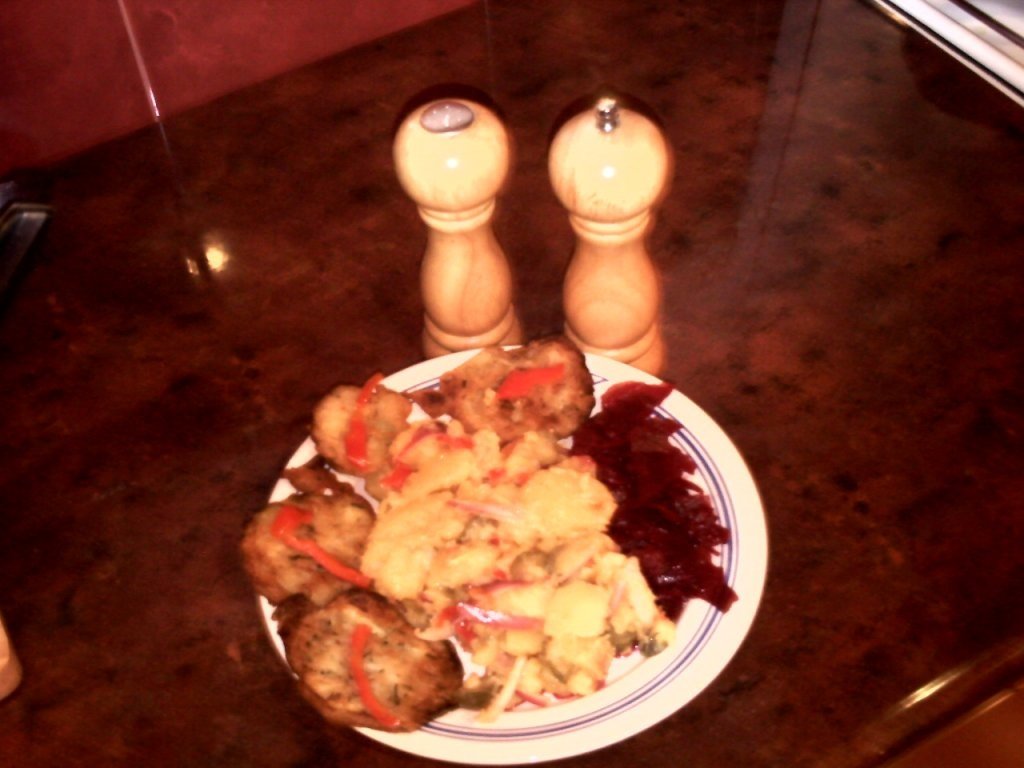 Salata de primavara cu vinete in aluat de bere(de post)