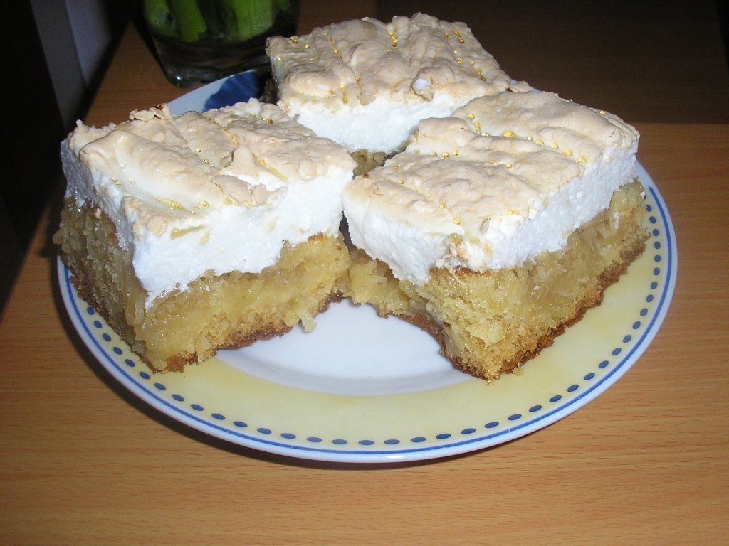 Prajitura cu mere si bezea