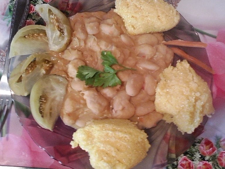 Fasole cu sos de mustar