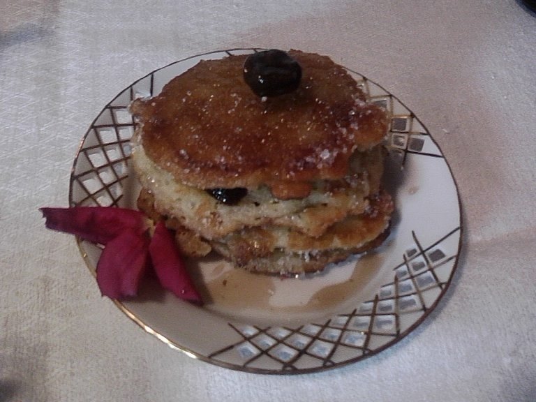 Reţetă de preparare a papanaşilor cu mere (de post)