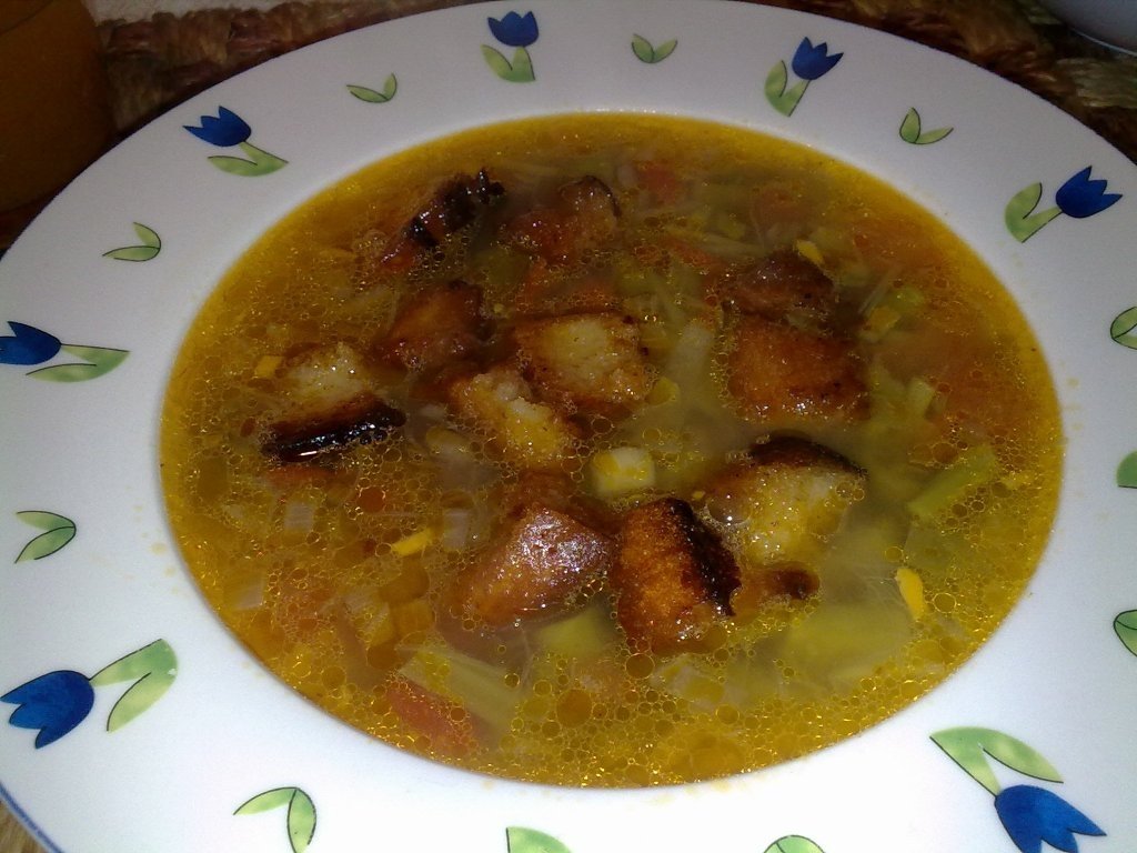 Supa de sparanghel verde si crutoane.(post)