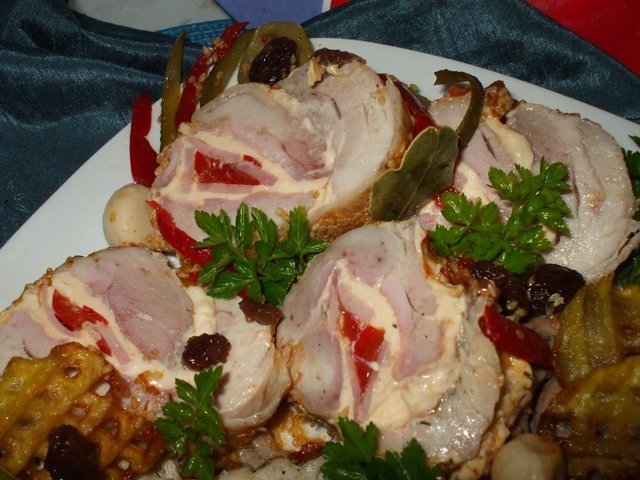 Rulou din pulpa de curcan la gratar