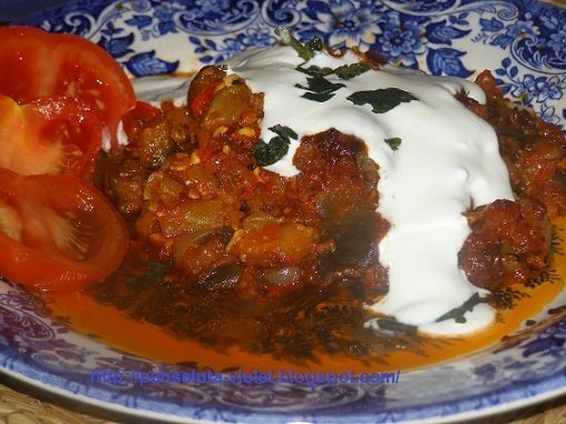 Mancare de vinete cu carne de vaca