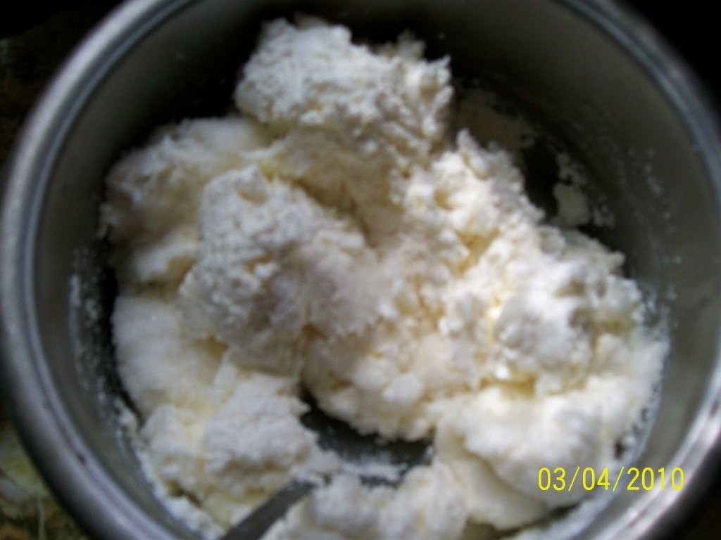 Placinta cu branza si stafide