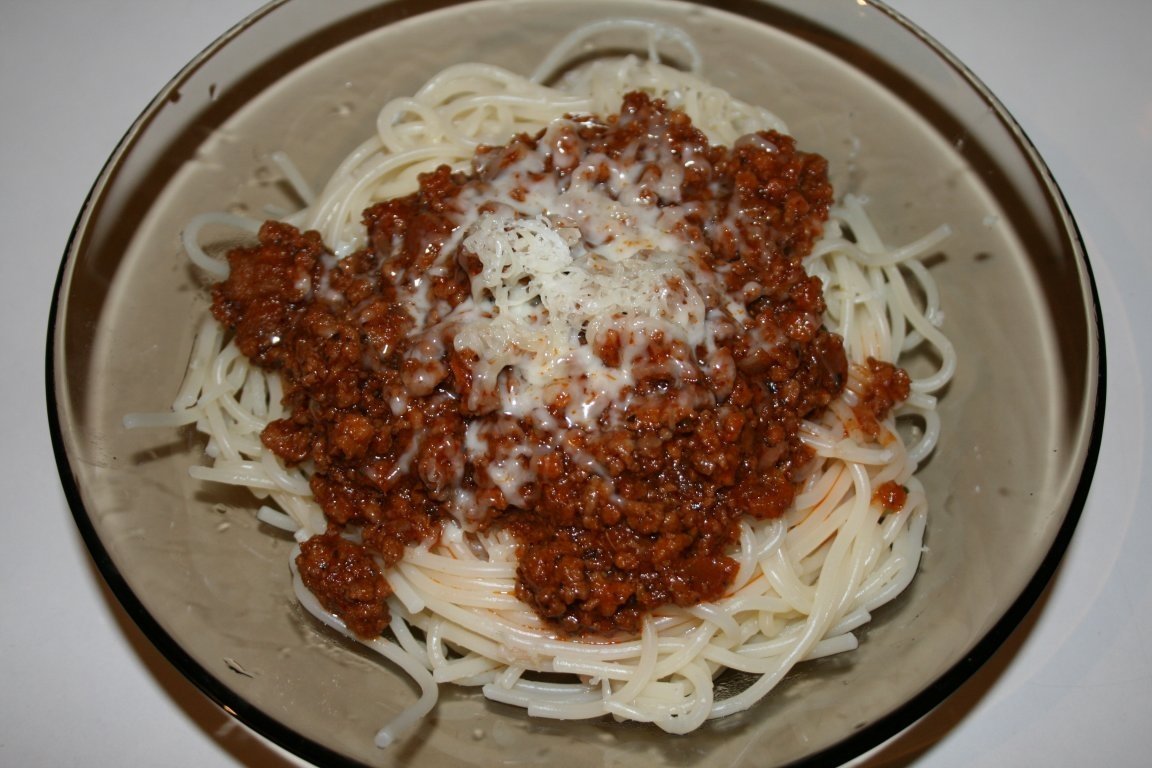 Spaghete bolognese