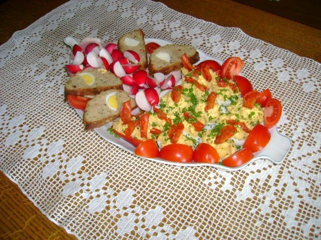 Oua umplute cu branza