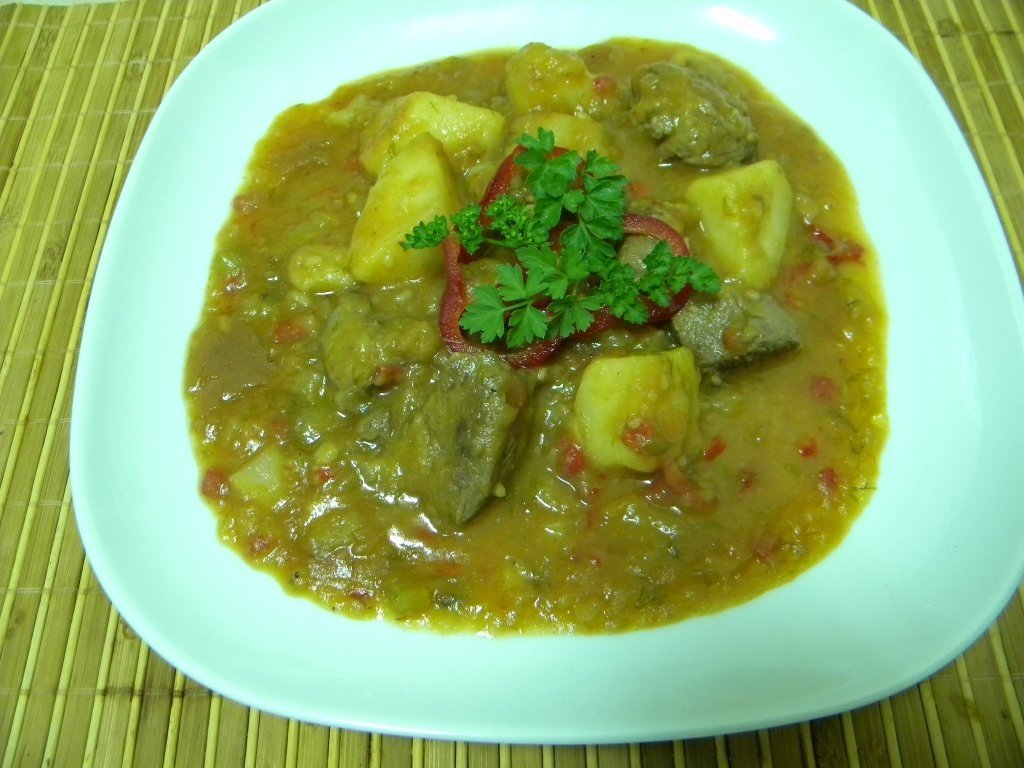 Tocanita din carne de vitel