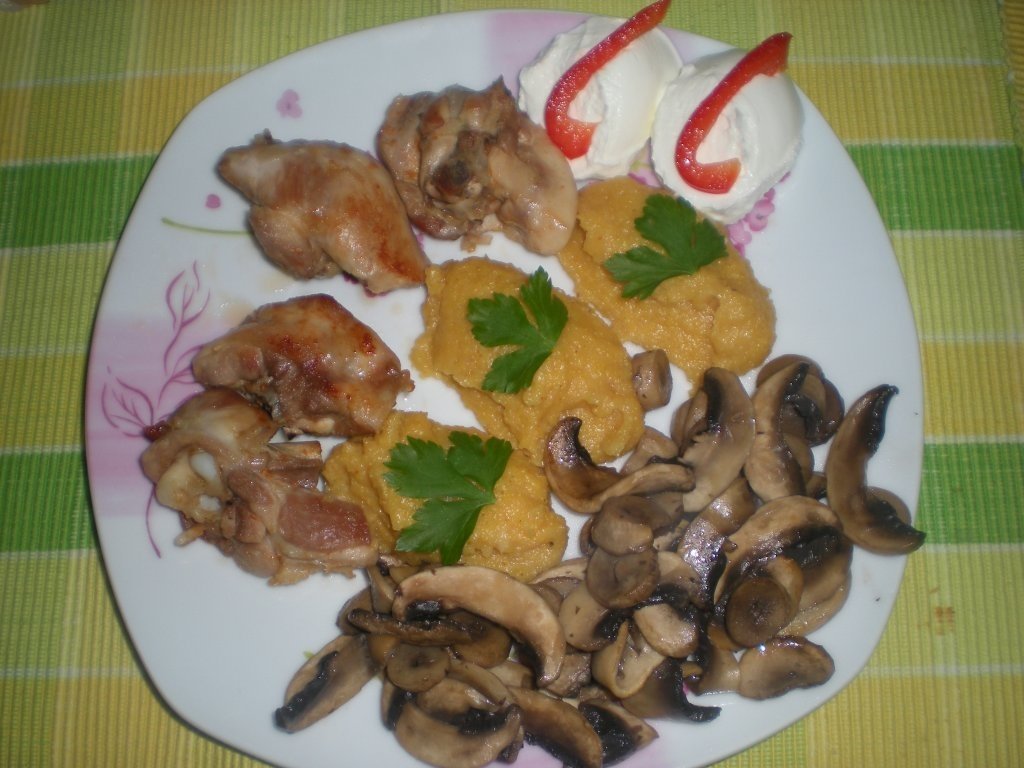 Pui cu ciuperci