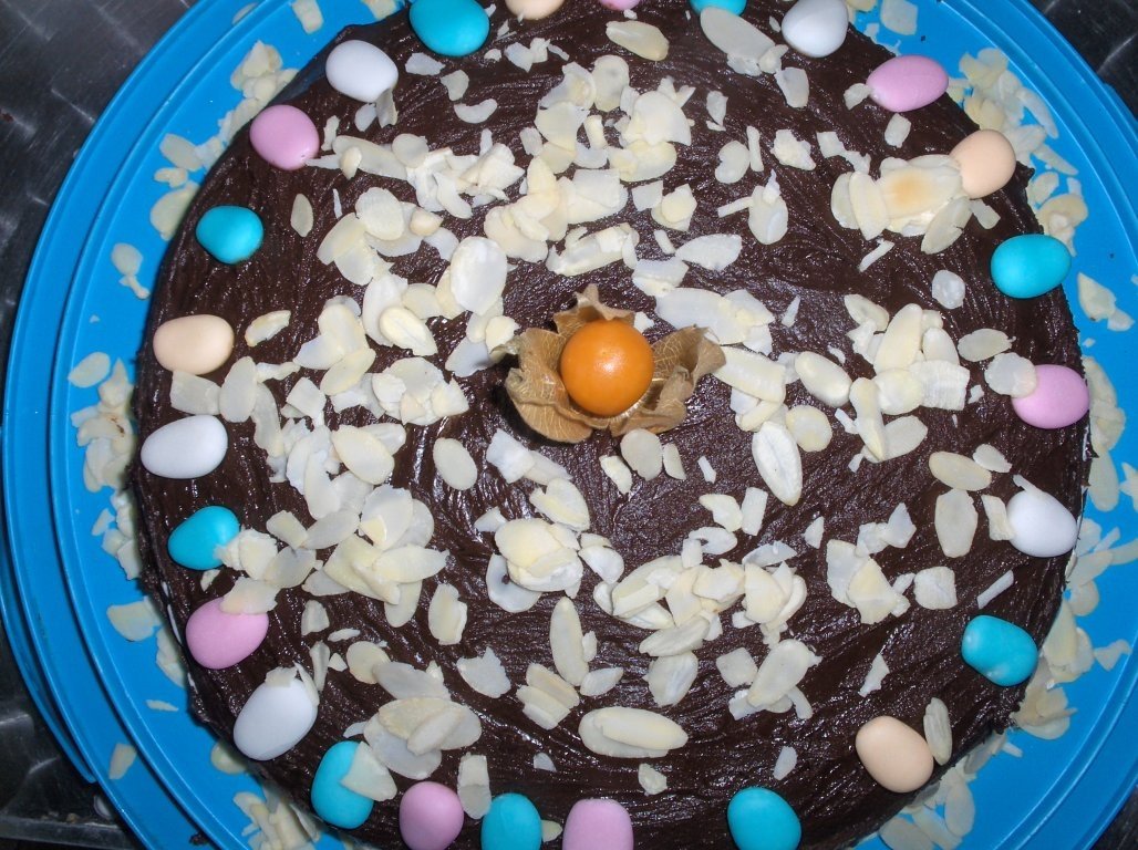 Tort de ciocolata neagra cu crema de frisca(Bolo de chocolate preto)