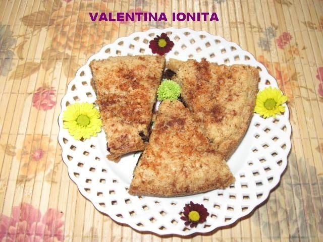 Prajitura sfaramicioasa cu prune uscate