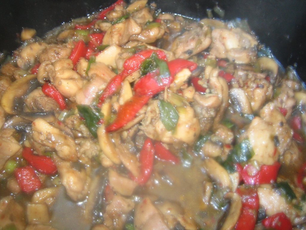 Pui cu legume si sos soya