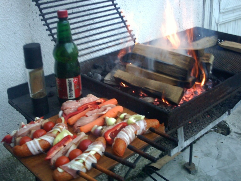 Frigrarui de carnat cu legume