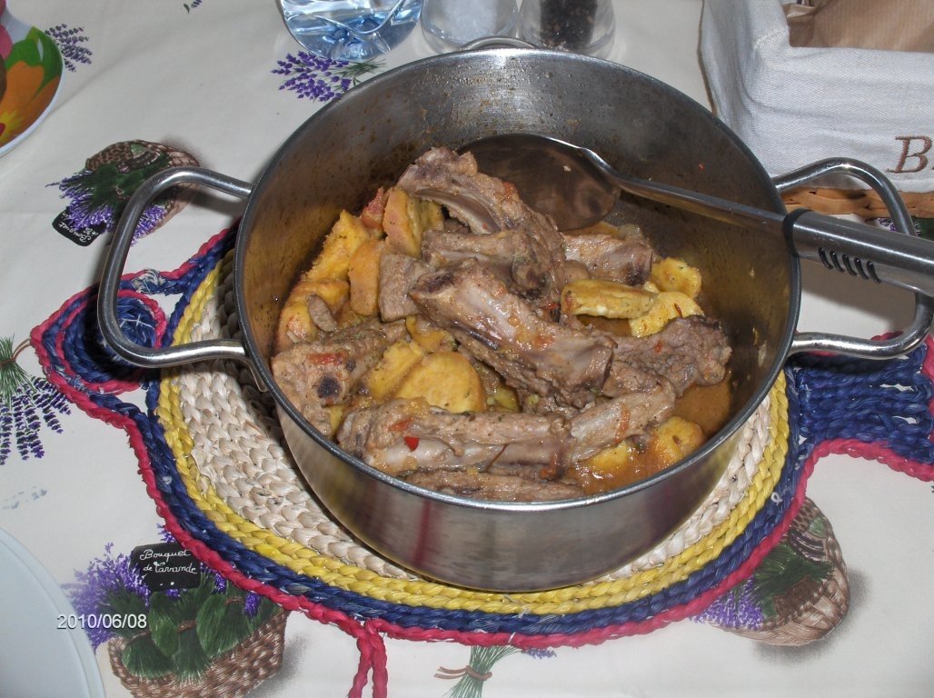 Coaste cu cartofi dulci (Entrecosto c/ batata doce)