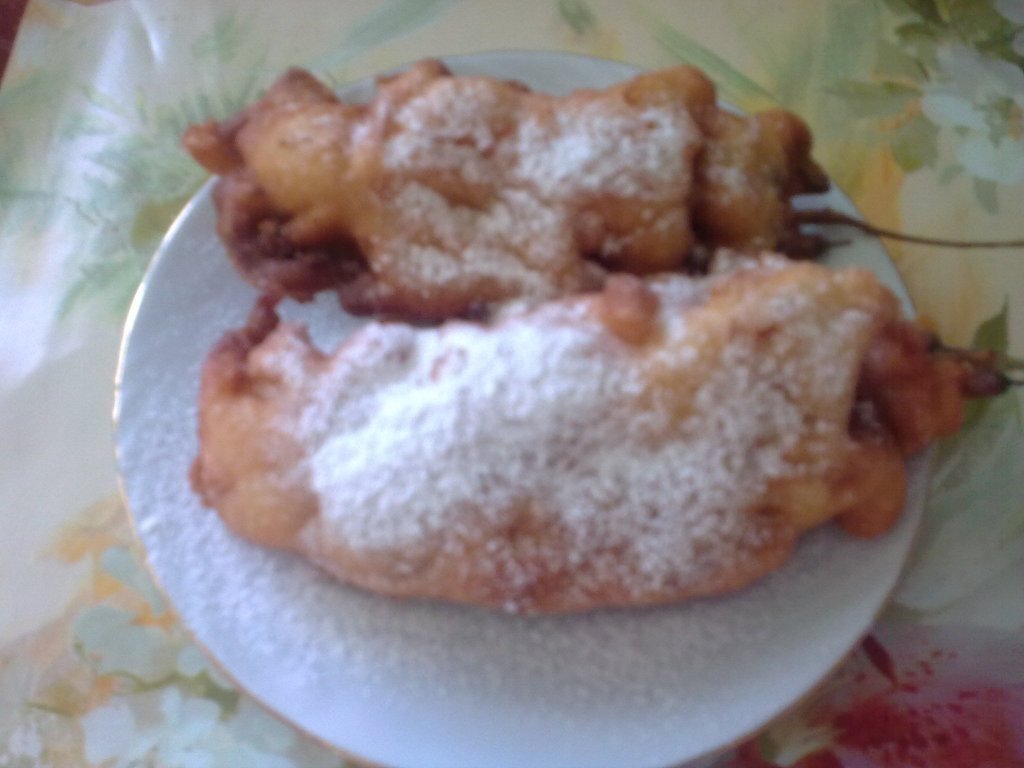 Flori de salcam pane