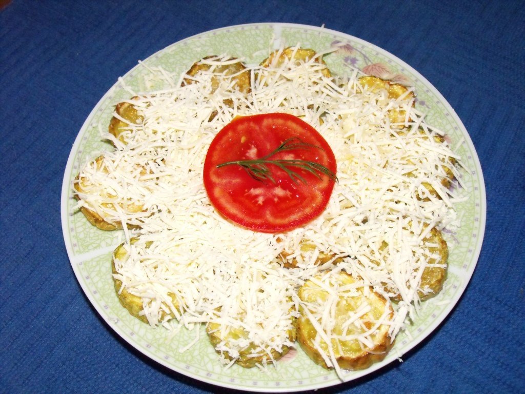 Dovlecei prajiti cu branza