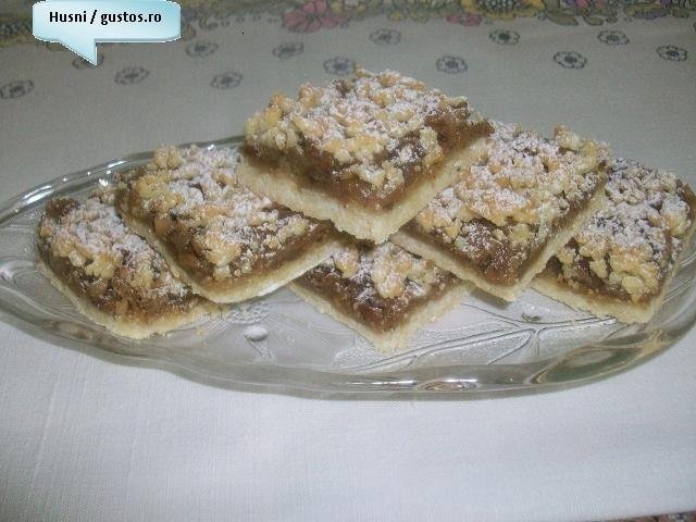 Prajitura cu mere(un fel de apple pie,arab)