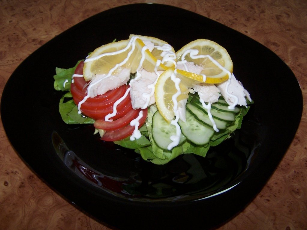 Salata cu pui ...Pentru o silueta perfecta !!!