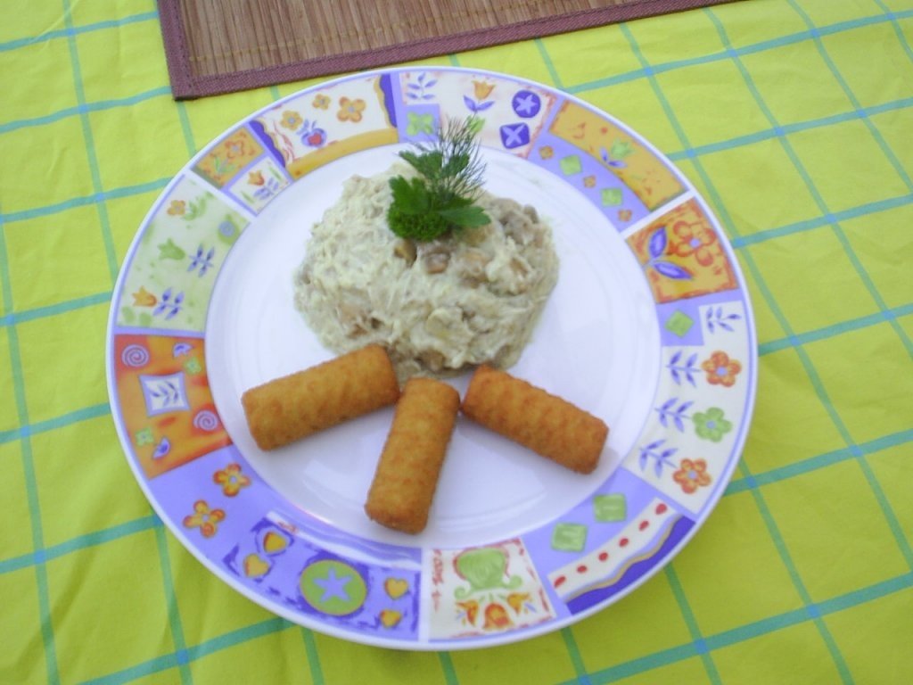 Volovan acompaniat de crochete de piure(Vol-au-vent,denumirea originala a acestei mincari)